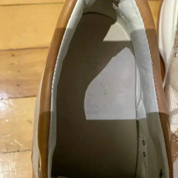 Hogan Women's Tan and White Sneakers - Picture 6 of 10